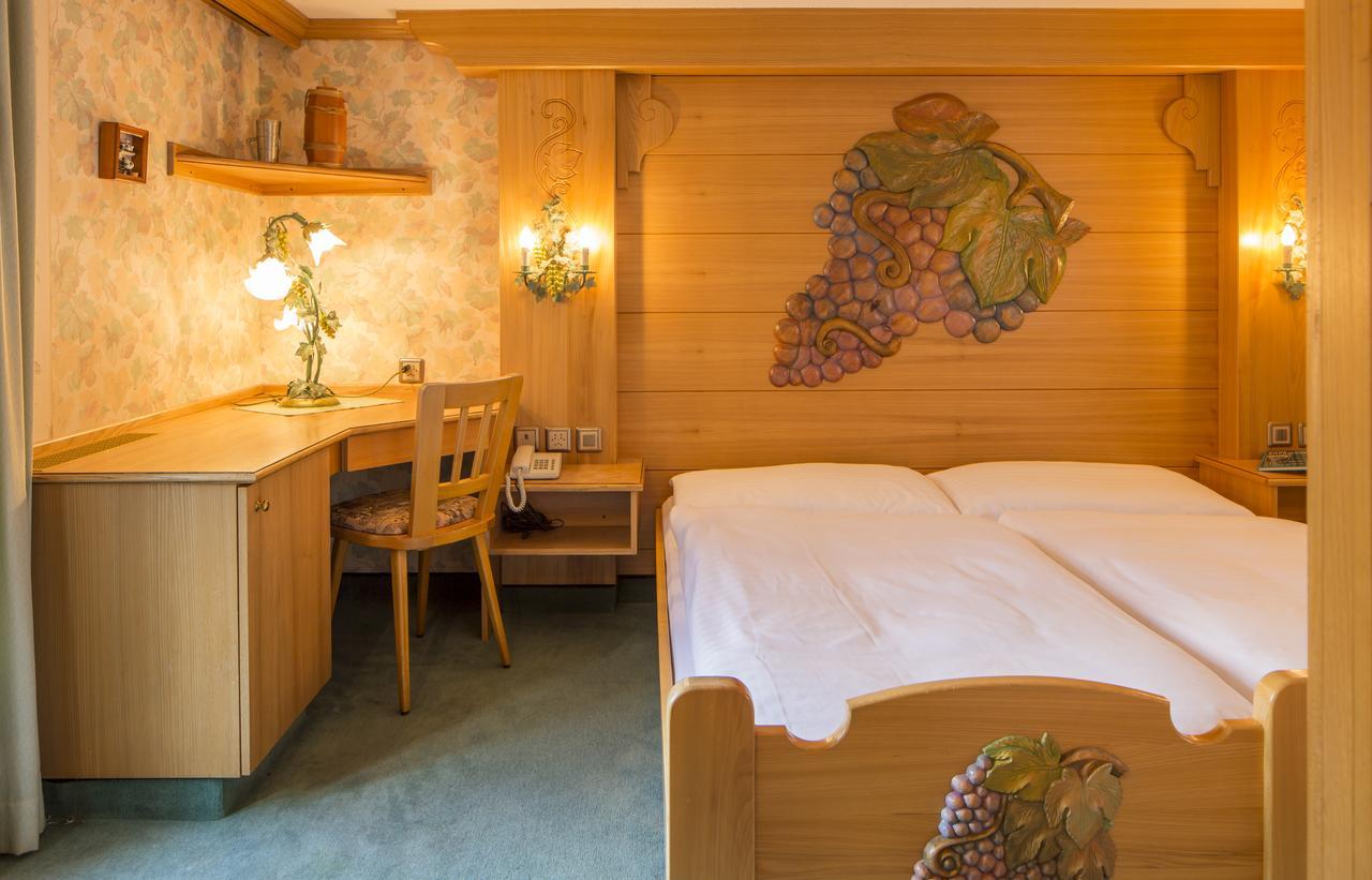 Hotel Olympia Saas-Almagell Eksteriør billede